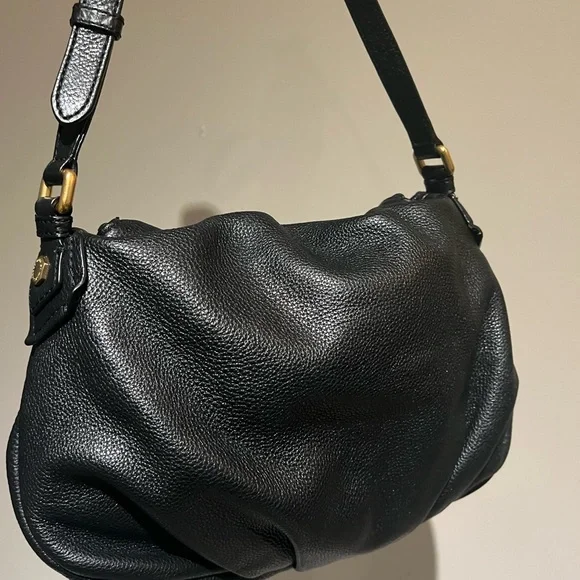 Marc Jacobs Natasha Black Crossbody Bag with Gold Details - Picture 3 of 12